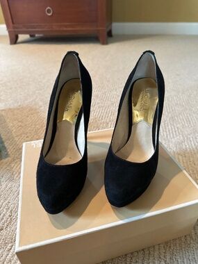Black Suede Pumps